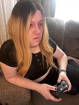 PuckBunny17 online show from February 2, 2025, 4:32 pm