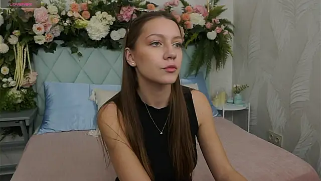 AliceBrayan online show from March 12, 2026, 5:06 pm