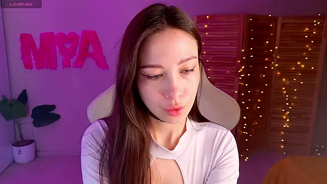 Miss Mia Murr online show from September 24, 2025, 3:13 am