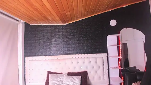 Snapshot of Ghosty_Doll chatting on March 20, 2025, 5:04 pm Ghosty Doll online show from March 20, 2025, 5:04 pm