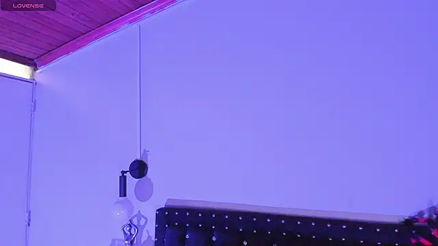 Snapshot of Ghosty_Doll chatting on October 9, 2025, 8:31 pm Ghosty Doll online show from October 9, 2025, 8:31 pm