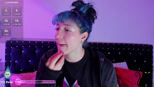 Snapshot of Ghosty_Doll chatting on October 4, 2025, 1:45 pm Ghosty Doll online show from October 4, 2025, 1:45 pm