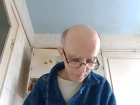 Snapshot of mariusica1@xh chatting on January 19, 2026, 10:52 am mariusica1xh online show from January 19, 2026, 10:52 am