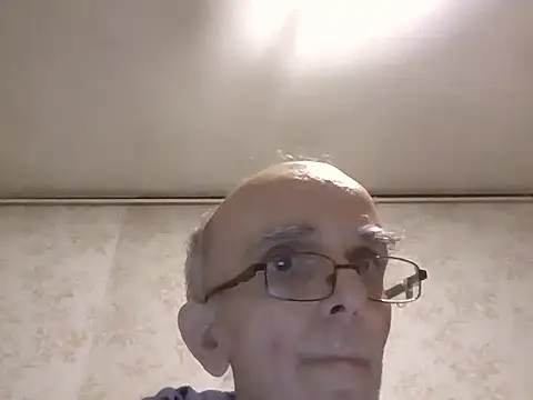 mariusica1xh online show from October 15, 2025, 12:31 am