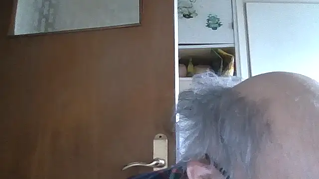 Snapshot of mariusica1@xh chatting on May 9, 2026, 2:53 pm mariusica1xh online show from May 9, 2026, 2:53 pm