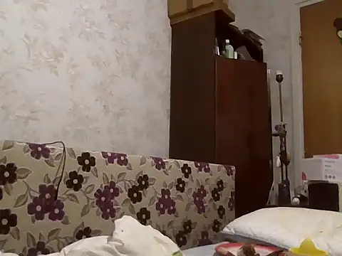 mariusica1xh online show from October 31, 2025, 10:27 pm