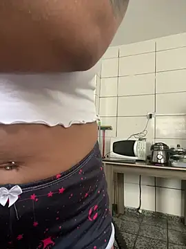 Snapshot of Gabizinhagirls chatting on February 3, 2026, 11:37 am Gabizinhagirls online show from February 3, 2026, 11:37 am