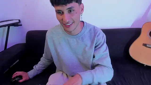 Henrikk senn online show from March 24, 2026, 9:53 am