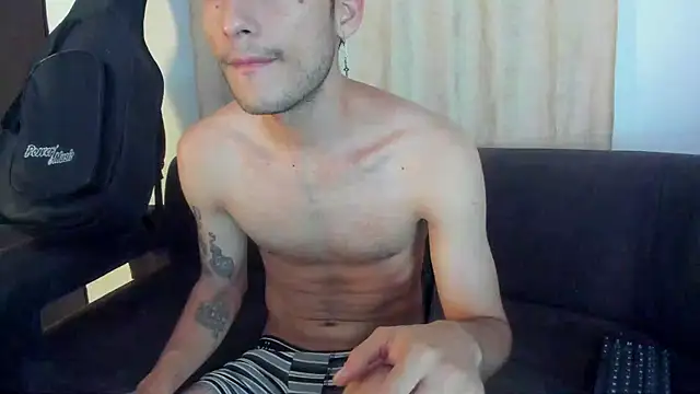 Henrikk senn online show from October 15, 2025, 3:49 am