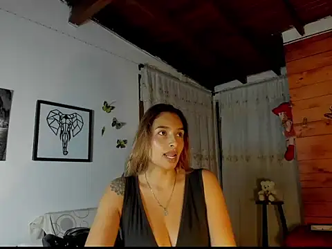 mykaelahoney online show from February 12, 2026, 4:56 am
