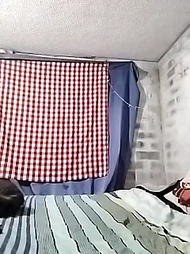 Snapshot of CafeCaliente69 chatting on December 30, 2024, 1:37 am CafeCaliente69 online show from December 30, 2024, 1:37 am