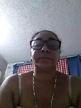 Snapshot of CafeCaliente69 chatting on January 7, 2025, 1:49 am CafeCaliente69 online show from January 7, 2025, 1:49 am