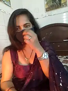 Snapshot of Nehubhabhi26 chatting on February 1, 2025, 4:43 pm Nehubhabhi26 online show from February 1, 2025, 4:43 pm