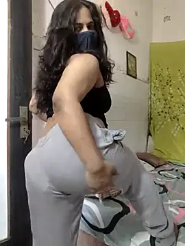 Snapshot of Nehubhabhi26 chatting on October 25, 2025, 5:06 am Nehubhabhi26 online show from October 25, 2025, 5:06 am