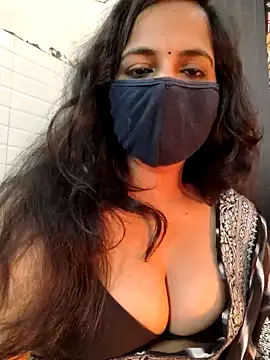 Snapshot of Nehubhabhi26 chatting on January 19, 2025, 5:18 pm Nehubhabhi26 online show from January 19, 2025, 5:18 pm