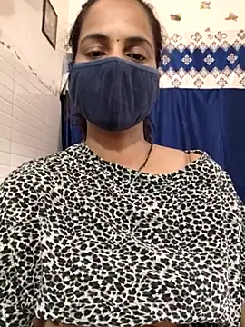 Snapshot of Nehubhabhi26 chatting on September 20, 2025, 10:09 am Nehubhabhi26 online show from September 20, 2025, 10:09 am