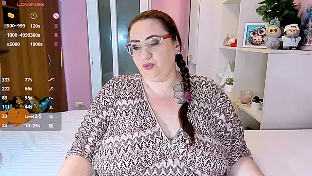 Snapshot of lovely_adelle chatting on November 27, 2025, 1:44 pm lovely adelle online show from November 27, 2025, 1:44 pm