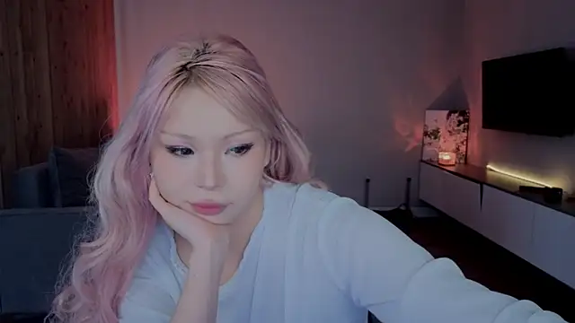 RileyMee online show from April 10, 2026, 4:08 am