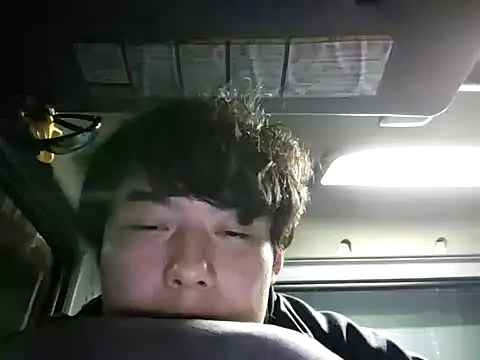 whitebriefboy online show from January 18, 2025, 5:26 pm