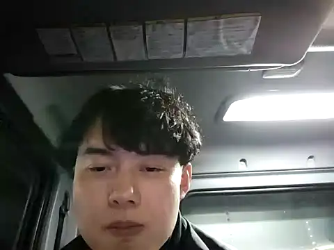 whitebriefboy online show from February 2, 2025, 5:26 pm