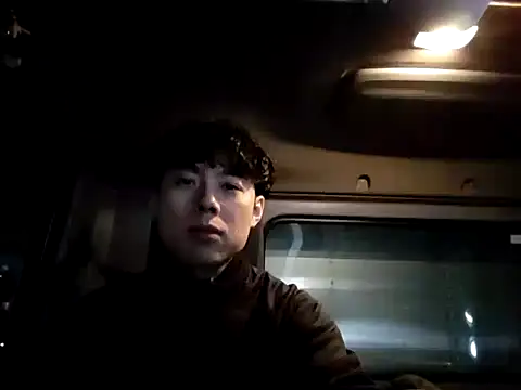 whitebriefboy online show from January 29, 2025, 2:21 pm