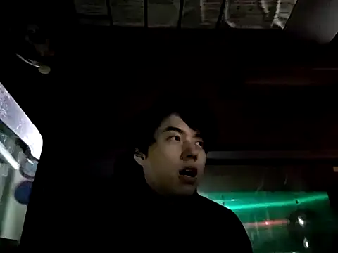 whitebriefboy online show from January 25, 2025, 2:03 pm