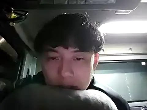 whitebriefboy online show from January 29, 2025, 5:24 pm