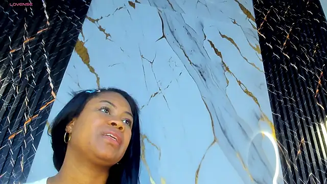 ebony hot1 online show from November 17, 2025, 2:54 pm