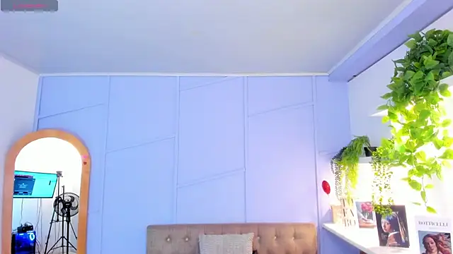 amber-hill online show from July 16, 2026, 12:02 pm