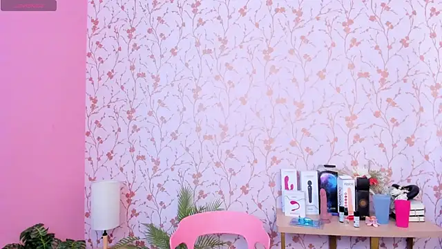 amber-hill online show from September 23, 2025, 7:10 pm