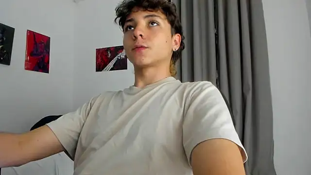 Joe23   online show from September 18, 2025, 12:02 am