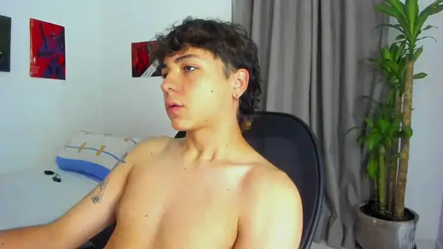 Joe23   online show from December 5, 2025, 8:13 am