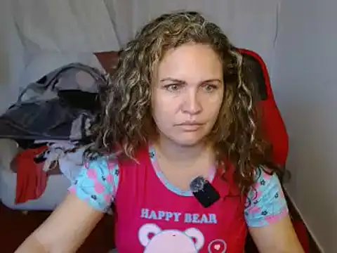 Snapshot of helenca43 chatting on March 15, 2025, 11:29 am helenca43 online show from March 15, 2025, 11:29 am