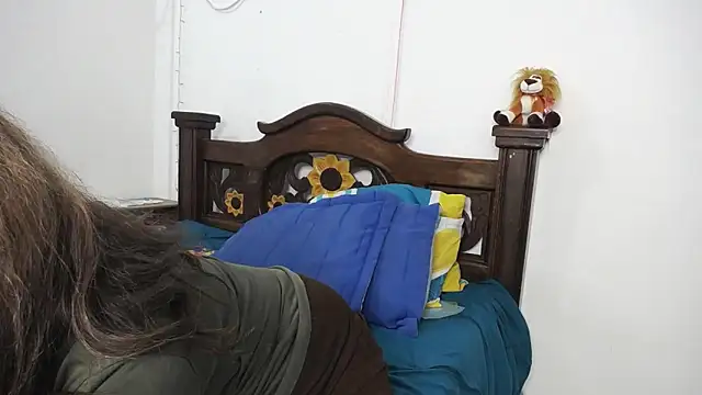 DominaLeona online show from February 9, 2025, 1:11 am