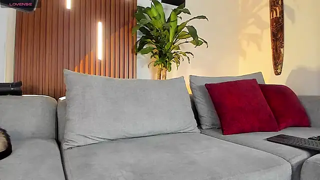 Snapshot of lucasanto_ chatting on February 20, 2026, 3:36 am lucasanto online show from February 20, 2026, 3:36 am