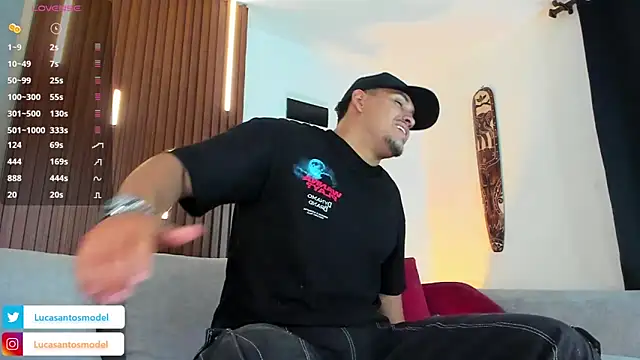 Snapshot of lucasanto_ chatting on November 10, 2025, 1:10 am lucasanto online show from November 10, 2025, 1:10 am