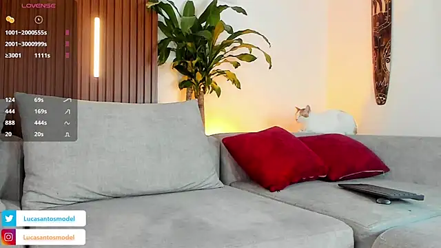 Snapshot of lucasanto_ chatting on November 22, 2025, 1:15 am lucasanto online show from November 22, 2025, 1:15 am