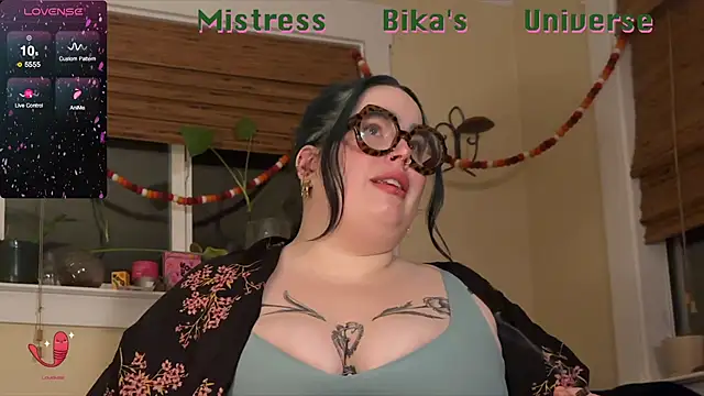 MissBika online show from February 13, 2025, 2:56 am