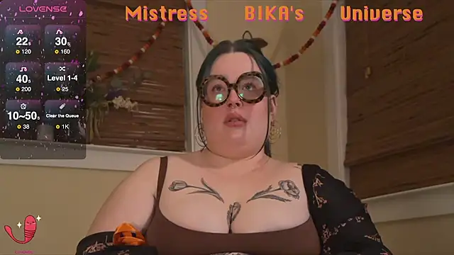 MissBika online show from March 5, 2025, 8:32 am