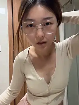 Sweet-Angel999 online show from November 9, 2025, 6:23 pm