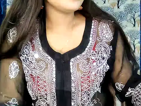 Aarvi Arora online show from November 8, 2025, 10:19 am