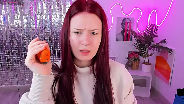 Lily Moonlight online show from February 12, 2026, 6:46 am