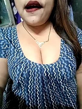 Snapshot of Beautyy38 chatting on March 11, 2025, 7:47 pm Beautyy38 online show from March 11, 2025, 7:47 pm