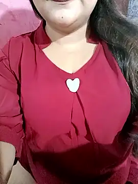 Snapshot of Beautyy38 chatting on September 18, 2025, 2:47 am Beautyy38 online show from September 18, 2025, 2:47 am