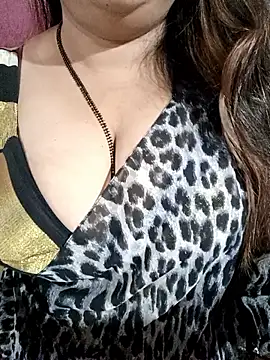 Snapshot of Beautyy38 chatting on January 13, 2026, 3:21 am Beautyy38 online show from January 13, 2026, 3:21 am