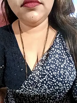 Beautyy38 online show from April 7, 2026, 5:09 am