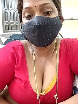 Snapshot of Renuma chatting on February 18, 2025, 1:00 pm Renuma online show from February 18, 2025, 1:00 pm