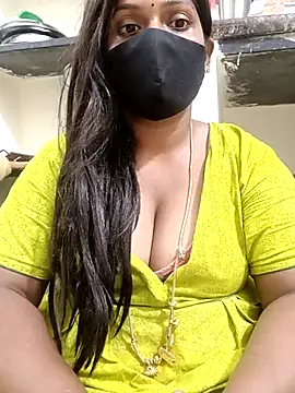 Snapshot of Renuma chatting on February 19, 2025, 2:01 pm Renuma online show from February 19, 2025, 2:01 pm