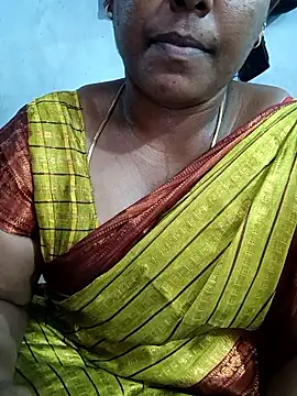 Snapshot of Renuma chatting on October 5, 2025, 8:27 am Renuma online show from October 5, 2025, 8:27 am