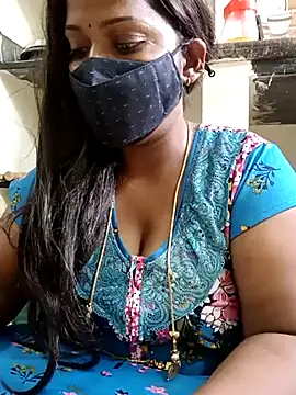 Snapshot of Renuma chatting on February 16, 2025, 5:15 am Renuma online show from February 16, 2025, 5:15 am